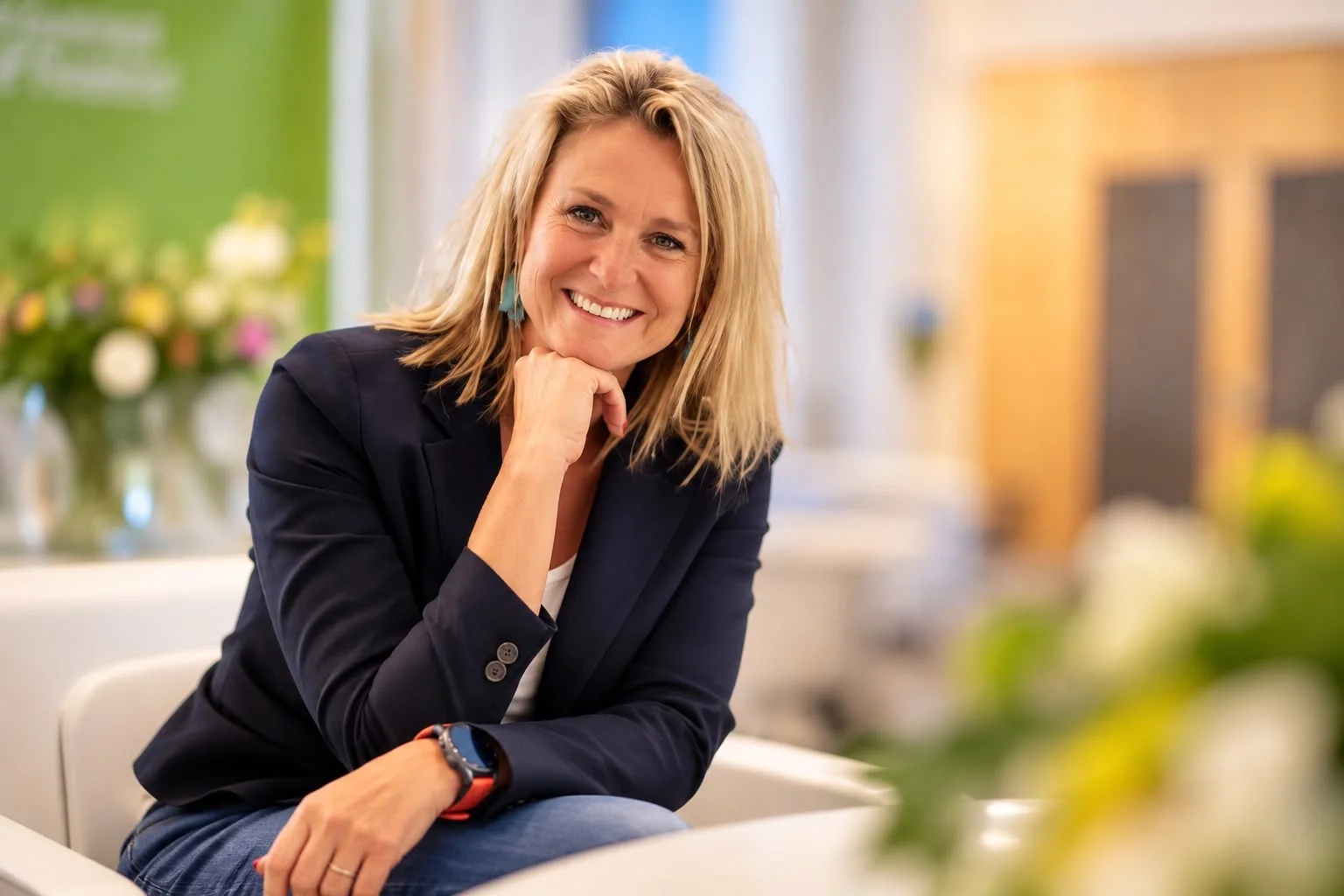 Karin Mösslacher lächelt in die Kamera